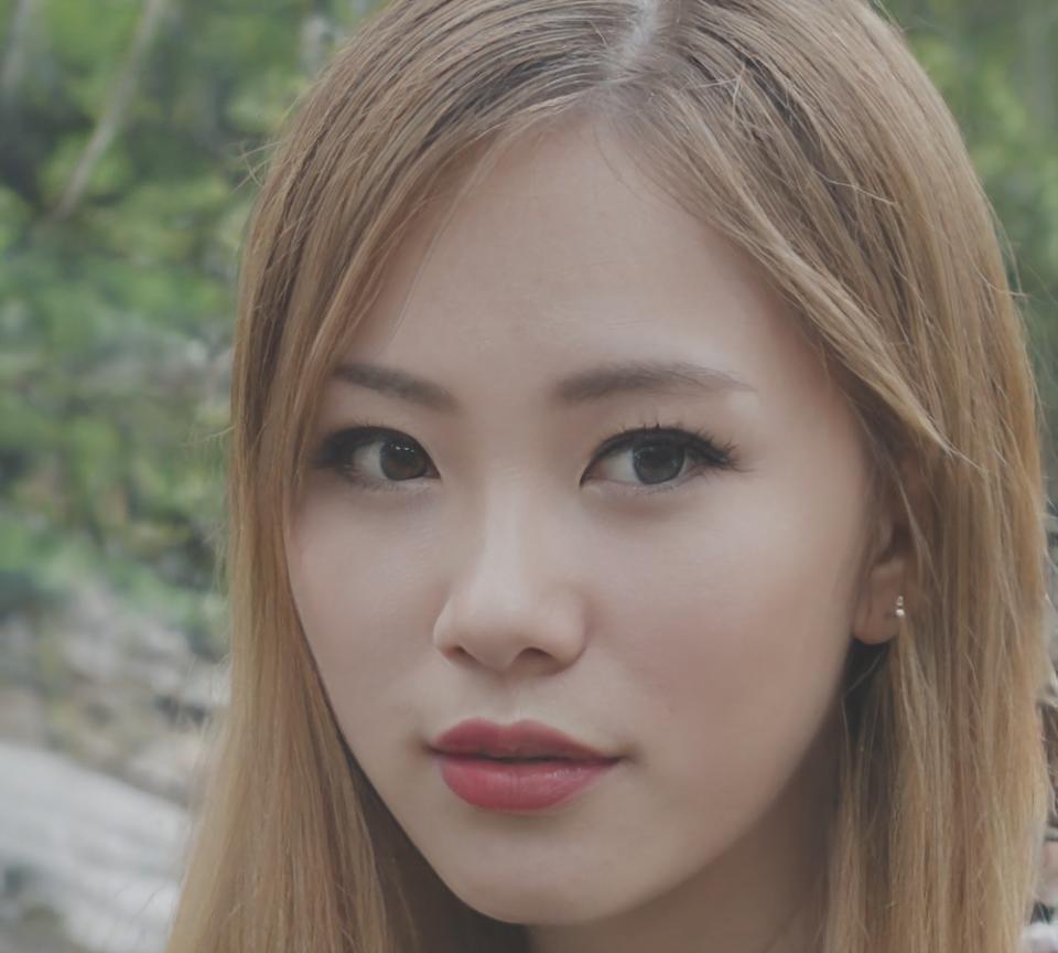 Portrait de Zoé Mercier, photographe commerciale