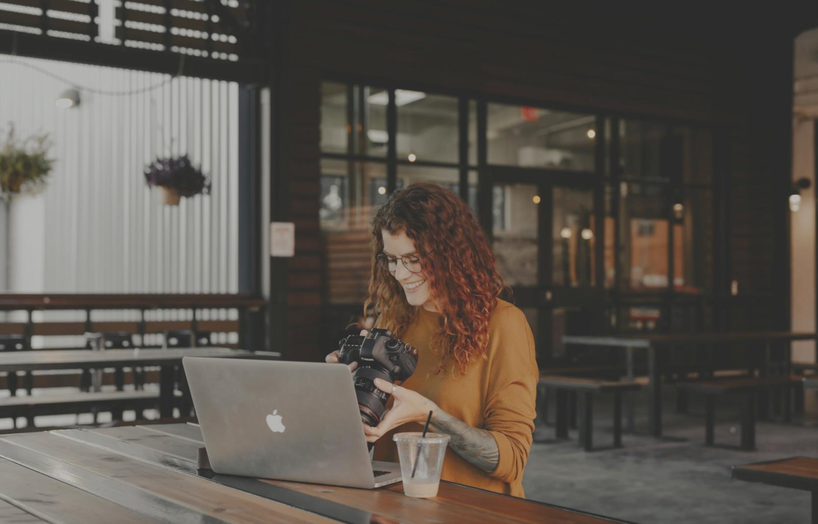 Atelier de photographie montrant l'apprentissage des bases de l'exposition et de la composition